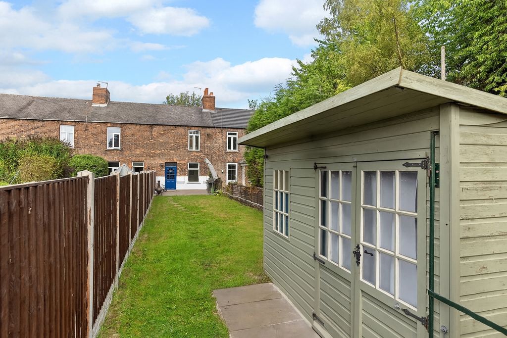 Property photo 1 of 16 Rear Garden With Garden Office