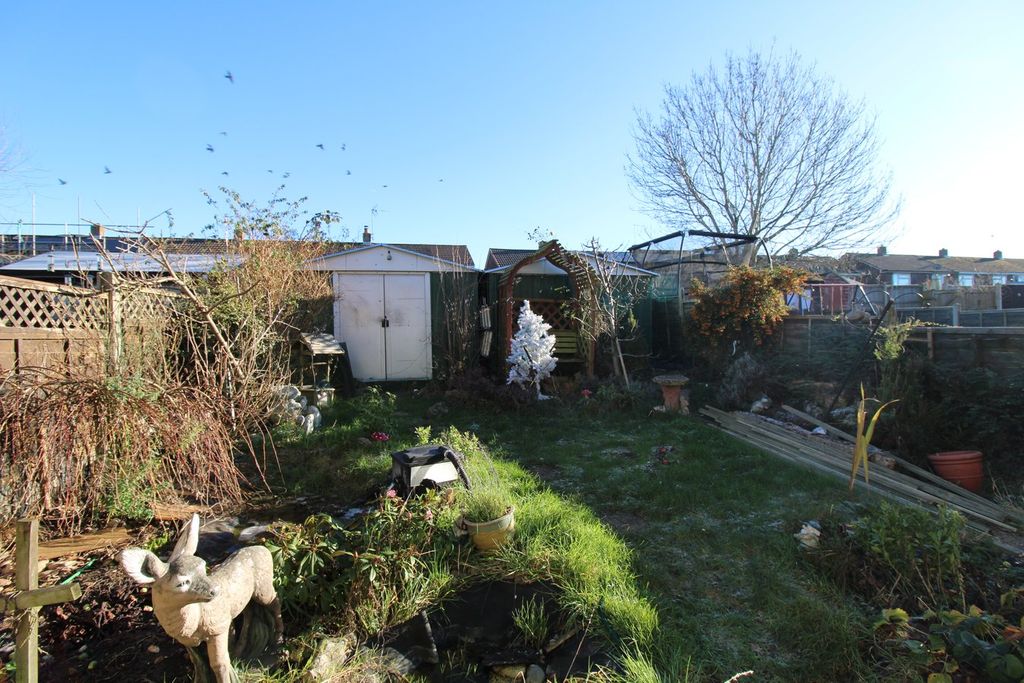 Property photo 2 of 2 Back