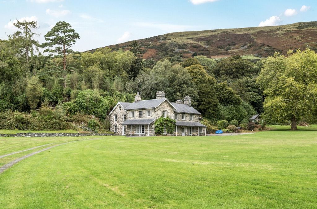 Property photo 1 of 58 Picture No. 13