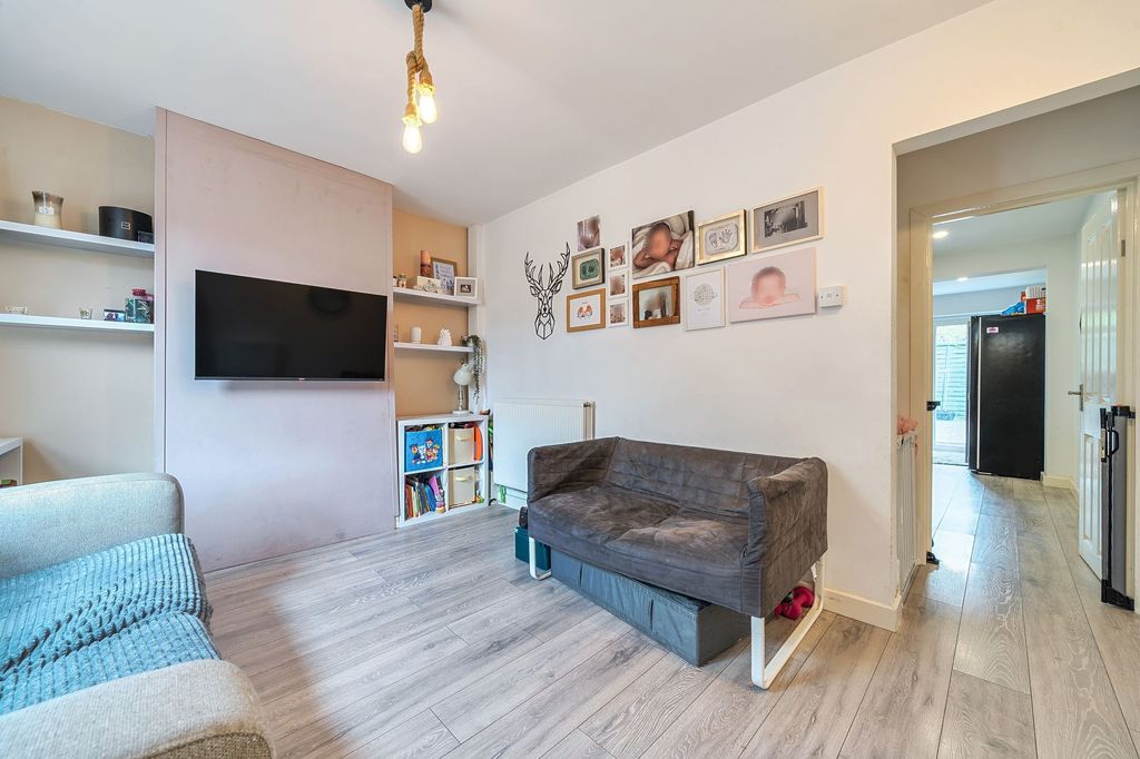 Property photo 2 of 15