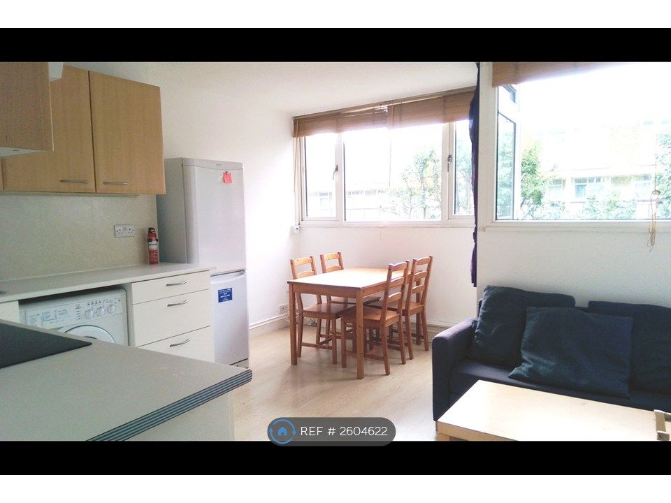 Property photo 3 of 10 Kitchen