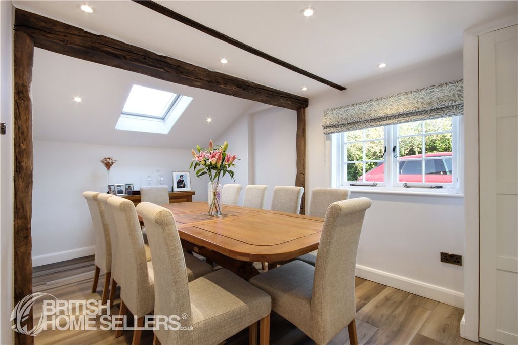 Property photo 3 of 18 Picture No. 10