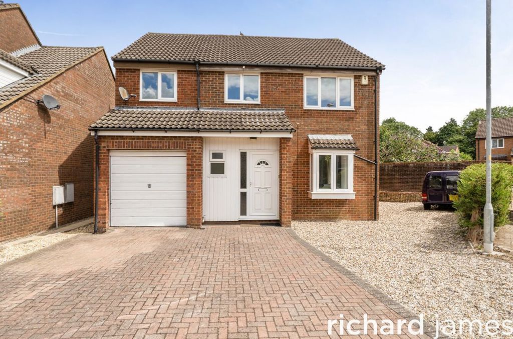 Property photo 1 of 13 4c81dc2571c64Adebc774E95040A9Cef