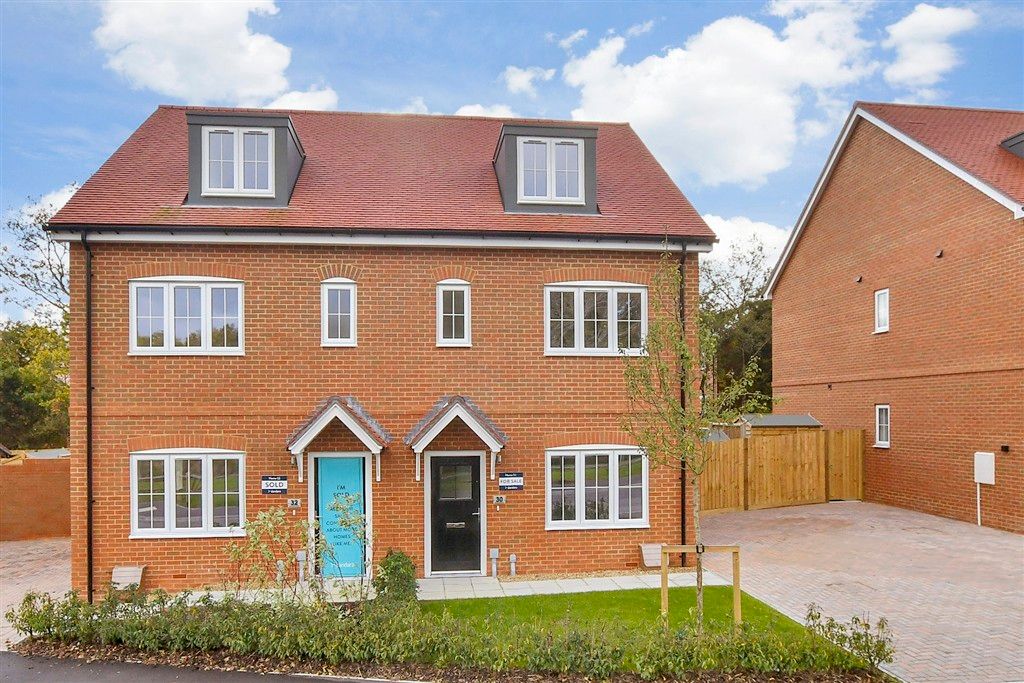 Property photo 1 of 12 External (Web)