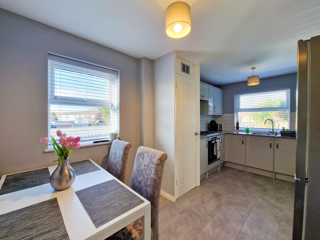 Property photo 1 of 14 Kitchen