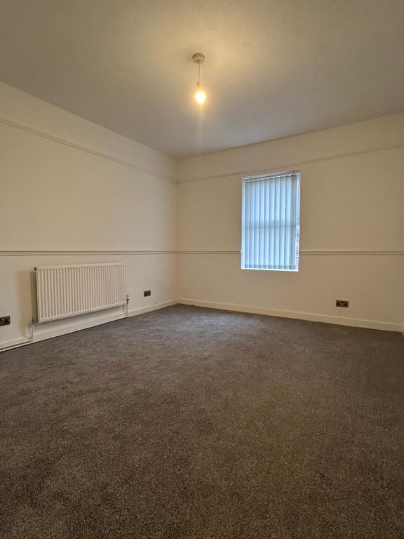 Property photo 3 of 5 Bedroom