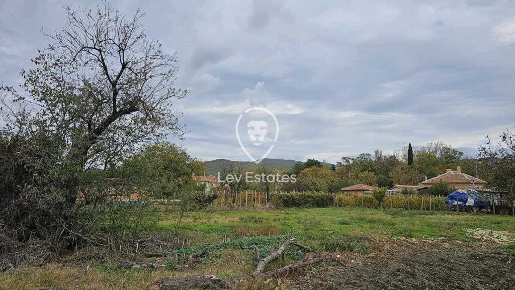 Property photo 1 of 5