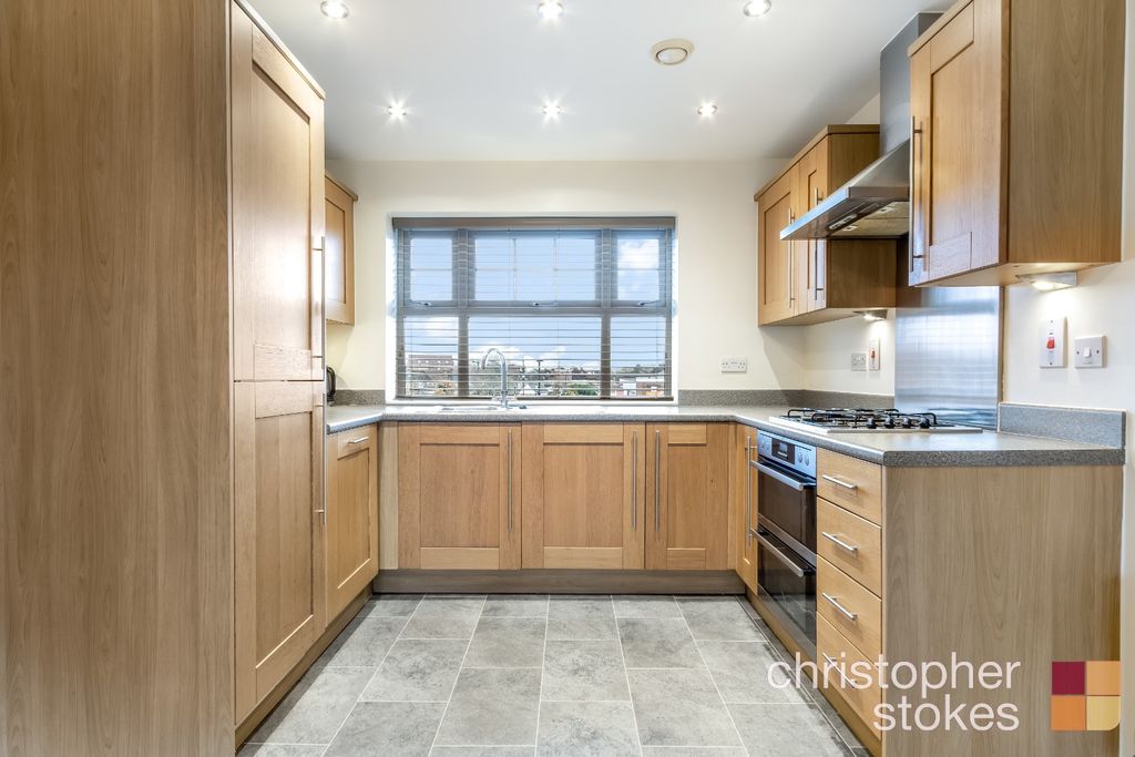 Property photo 3 of 11 4688885