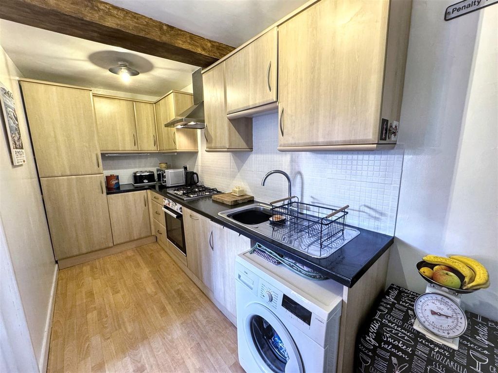 Property photo 3 of 13 Kitchen