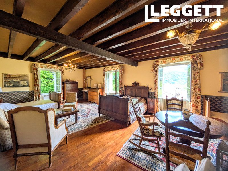 Property photo 3 of 10