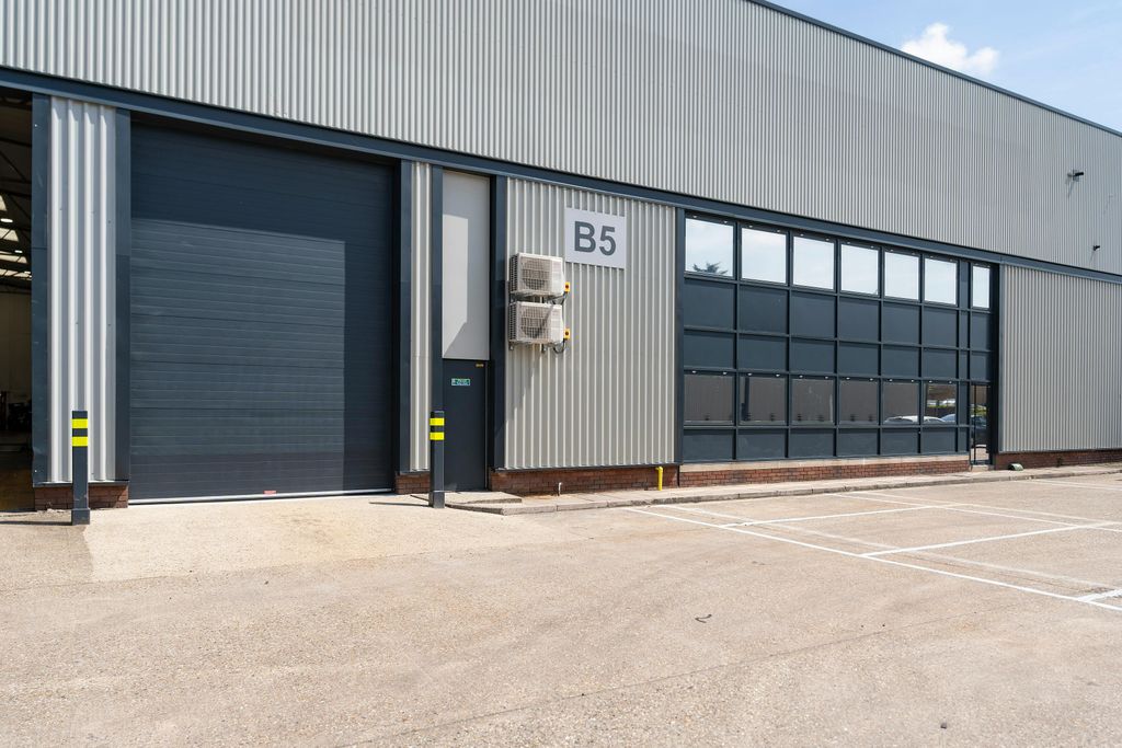 Property photo 3 of 12 Iw090524Ca043.Jpg