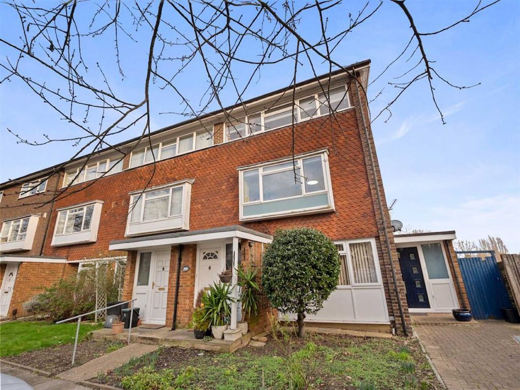 Property photo 2 of 12