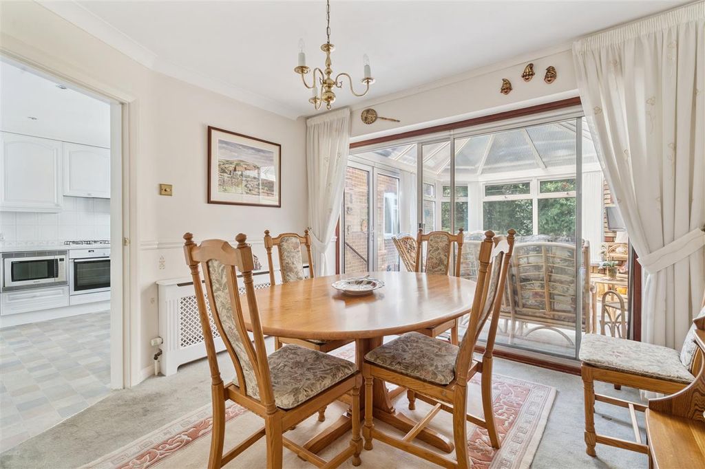 Property photo 3 of 16