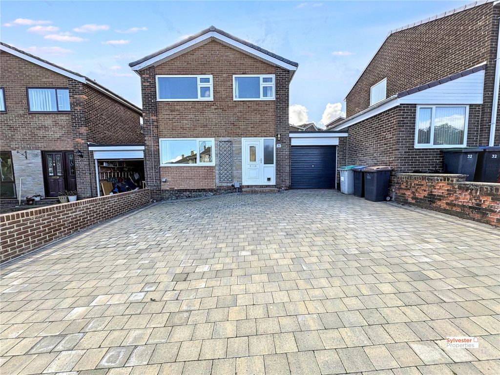 Property photo 2 of 28 Picture No. 25