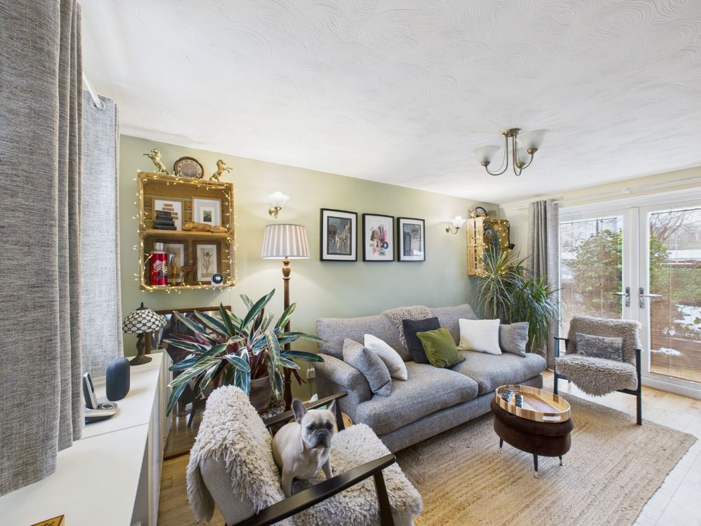 Property photo 2 of 16 4604205