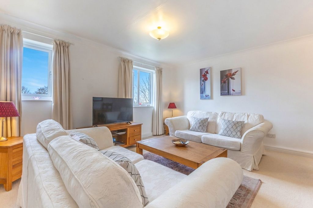 Property photo 3 of 17 Living/Dining Room Room