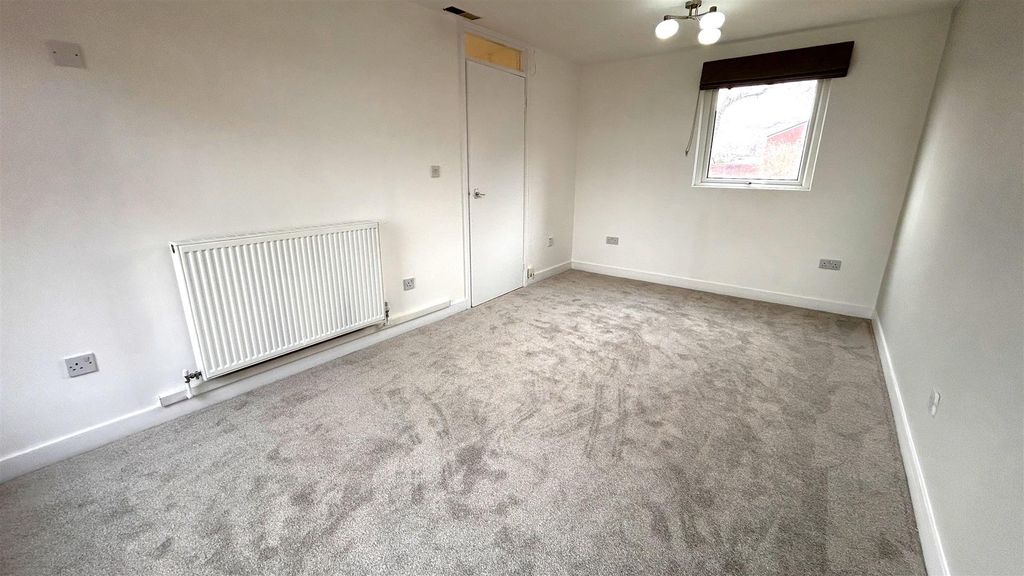 Property photo 2 of 8 1.Jpg
