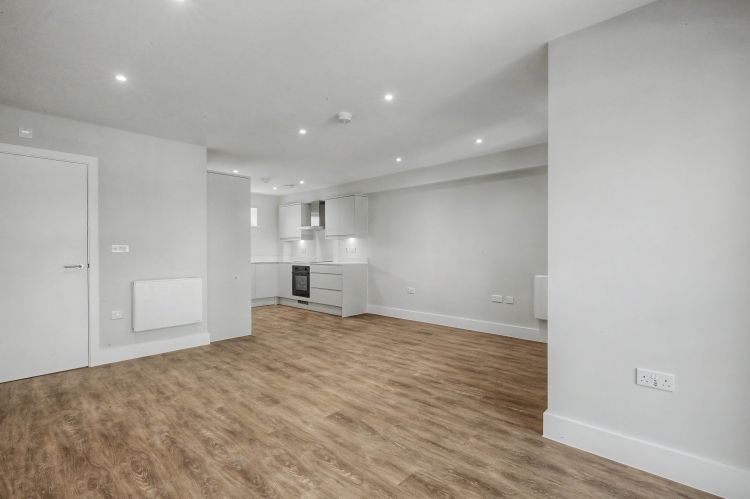 Property photo 3 of 7 331870
