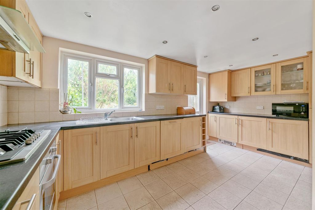 Property photo 1 of 12 Kitchen