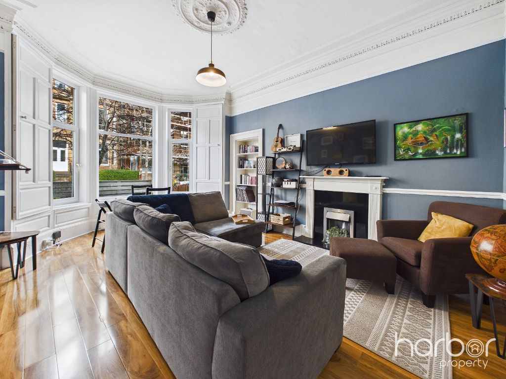 Property photo 2 of 29 4978944