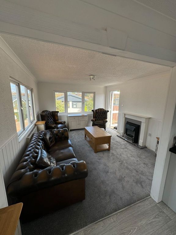Property photo 2 of 6 2