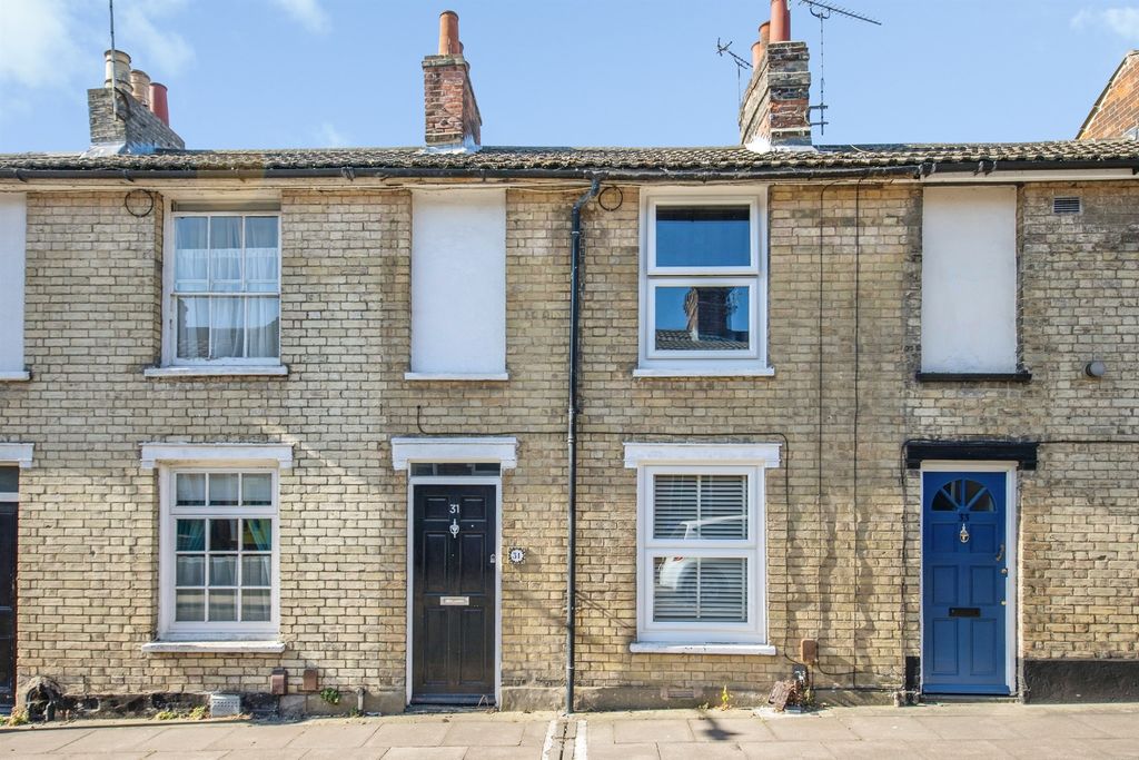 Property photo 1 of 17