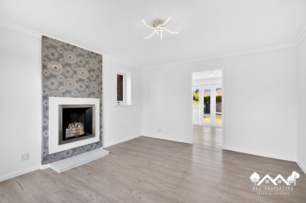 Property photo 2 of 38