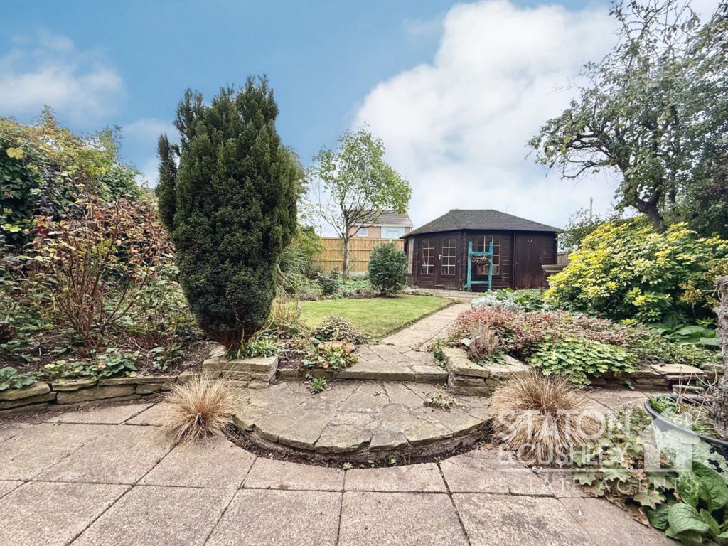 Property photo 2 of 28