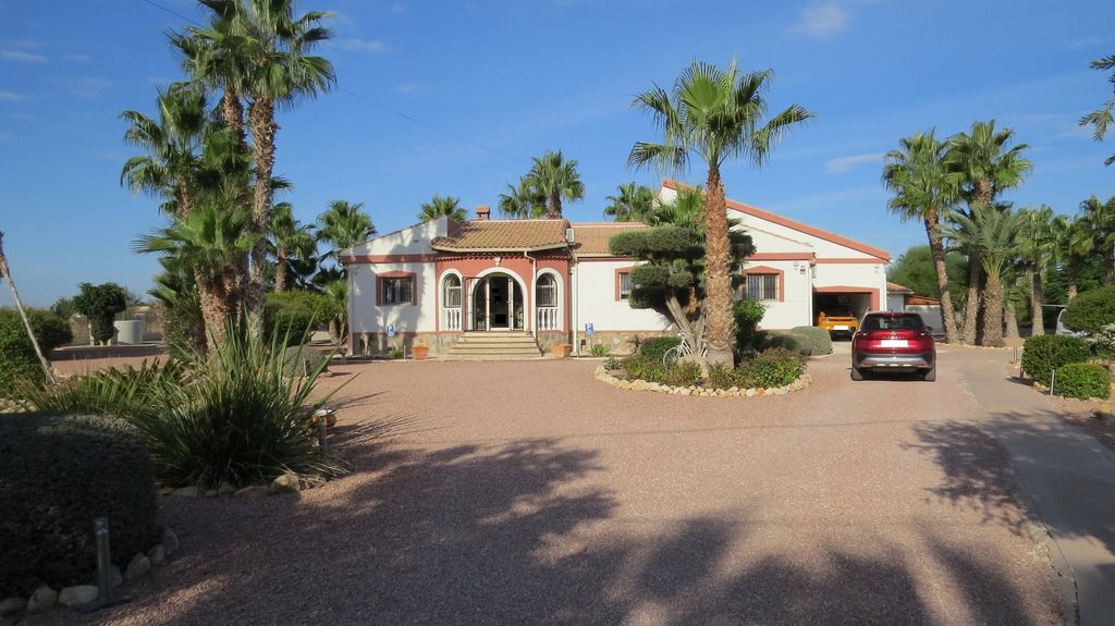 Property photo 1 of 50