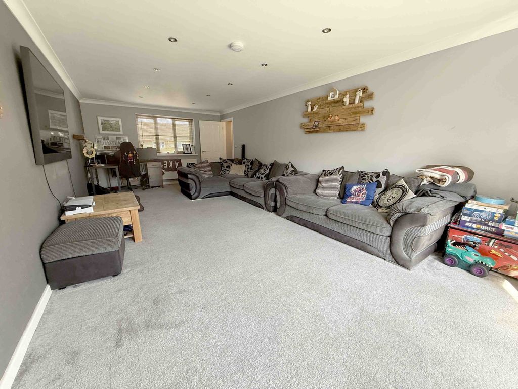 Property photo 2 of 20 Gallery