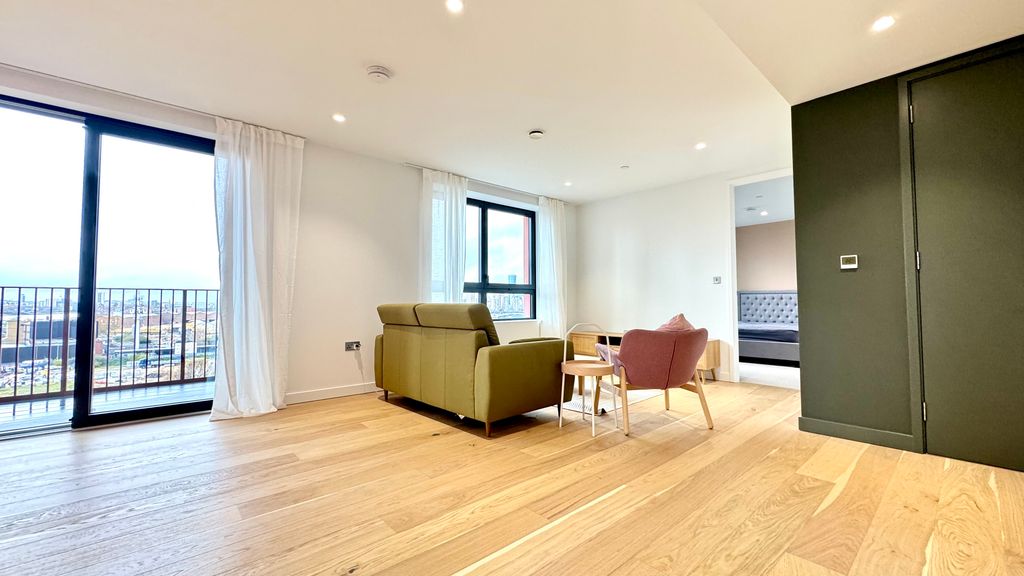 Property photo 3 of 19