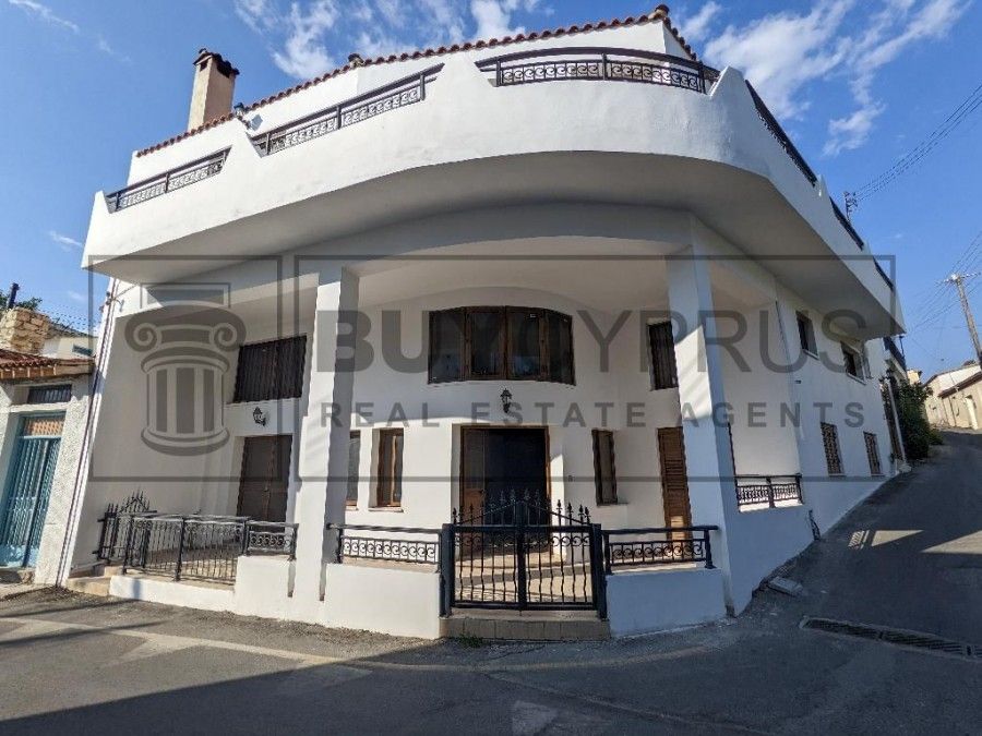 Property photo 1 of 15