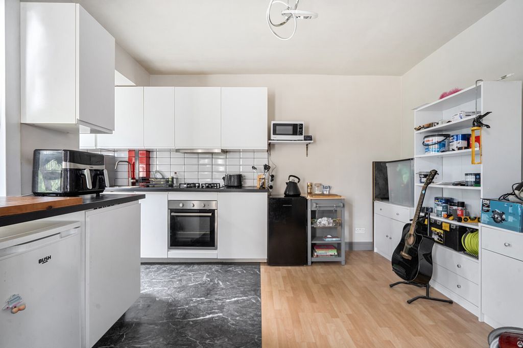 Property photo 3 of 13 Kitchen