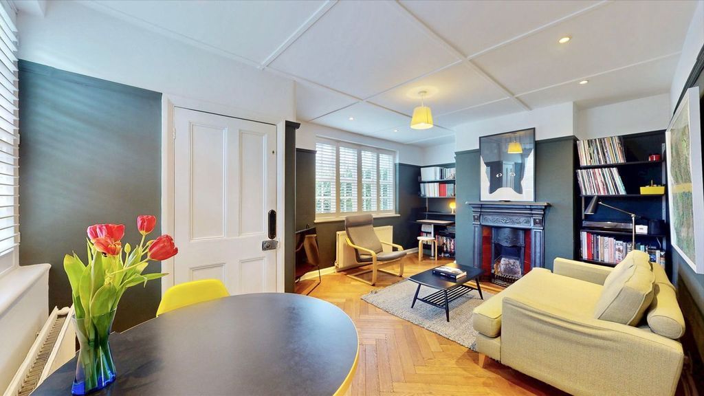 Property photo 2 of 9 Photo 9