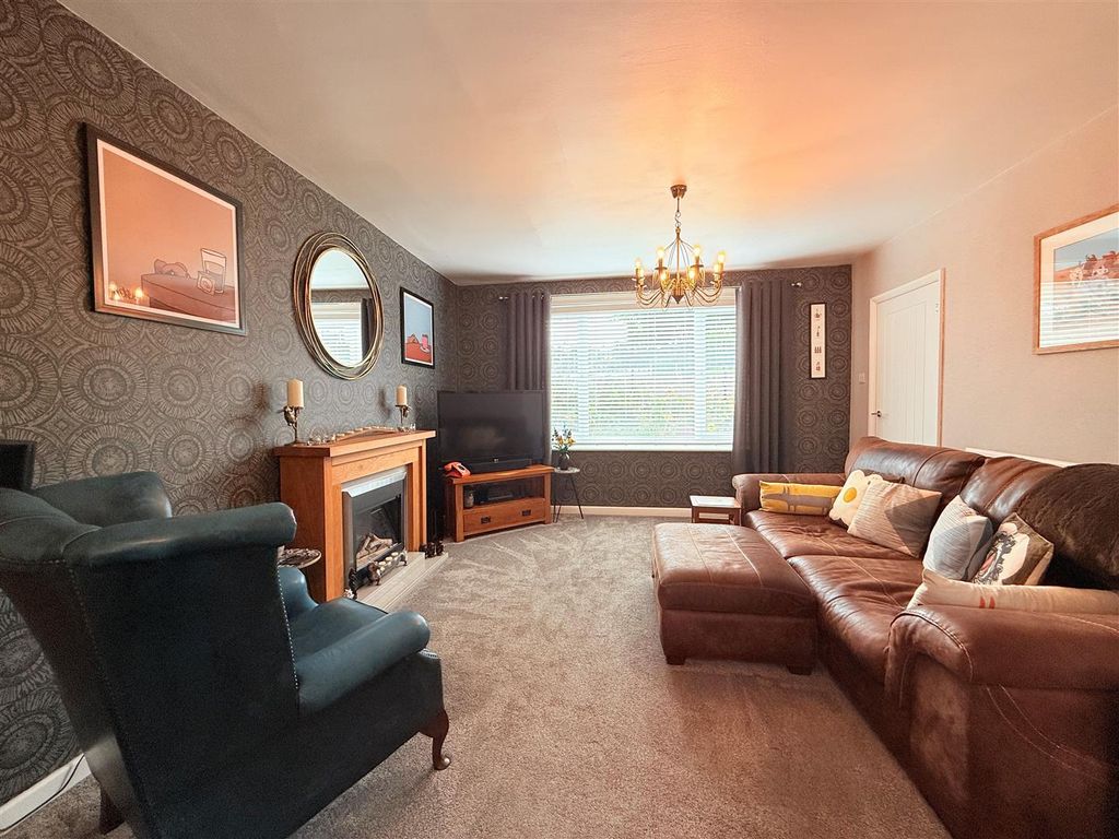 Property photo 3 of 17 7.Jpg