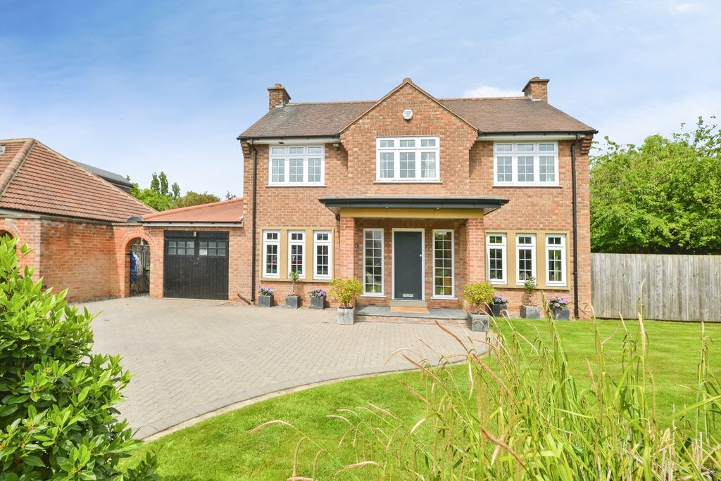 Property photo 1 of 27 Pbox-Img.Jpg