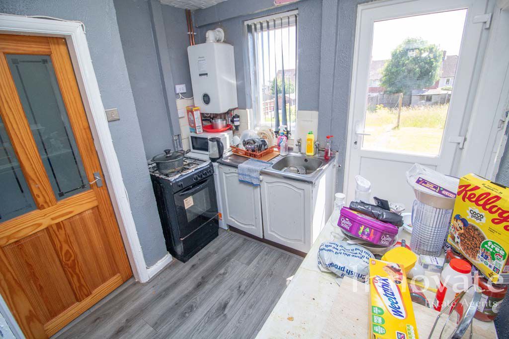 Property photo 3 of 12 Photo 2