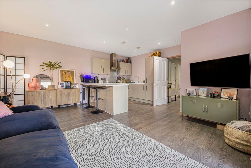 Property photo 1 of 12 Reception