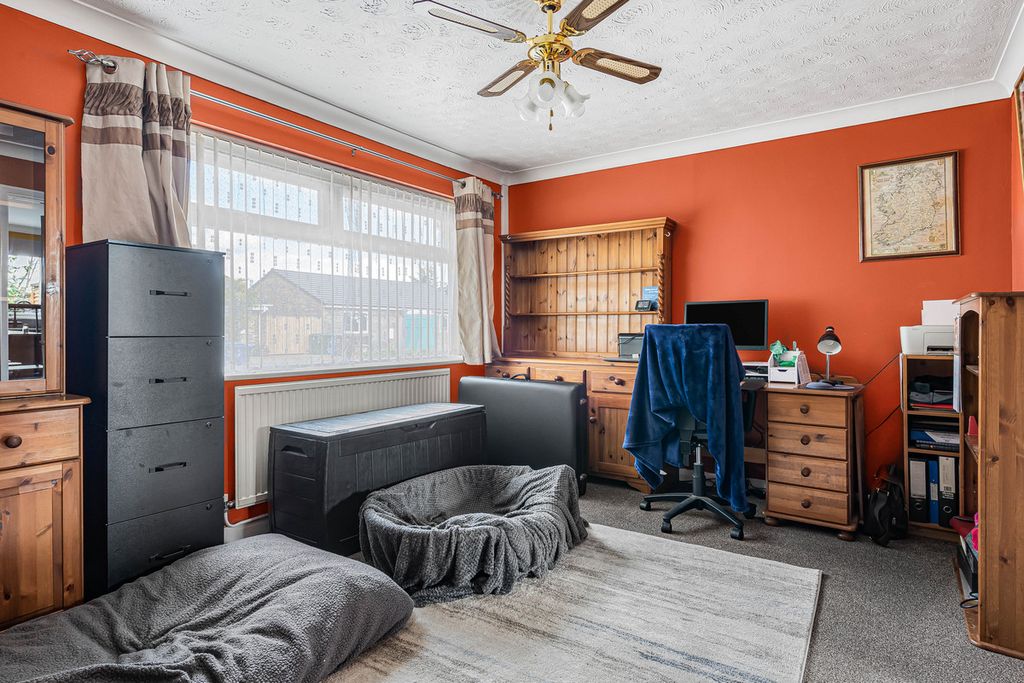 Property photo 3 of 19