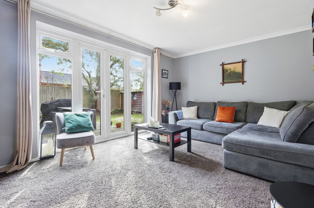 Property photo 2 of 23