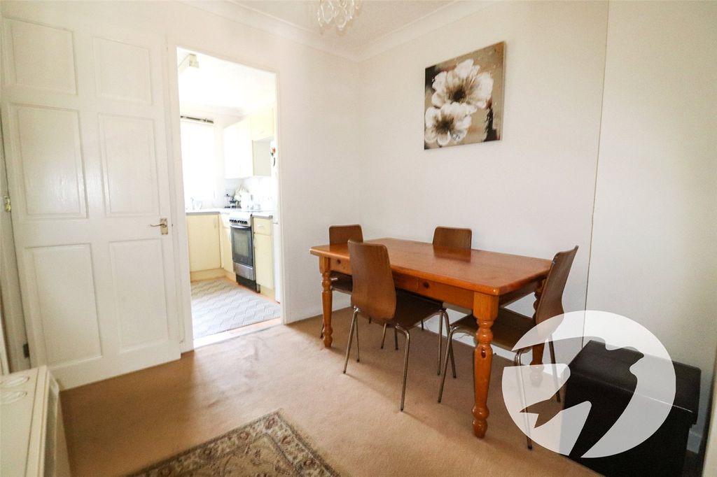 Property photo 3 of 9 Picture No. 06