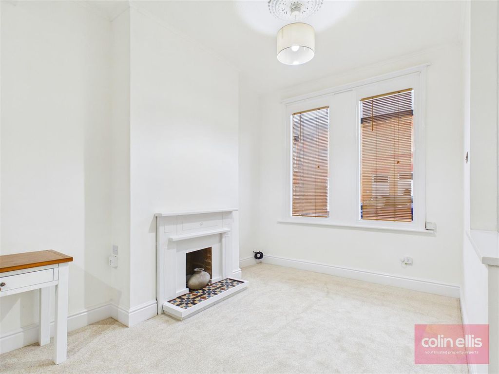 Property photo 3 of 15 Cam05075G0-Pr0315-Still002.Jpg