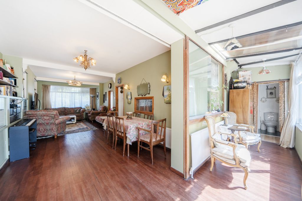 Property photo 3 of 21 1476836-5-6A351Ca...