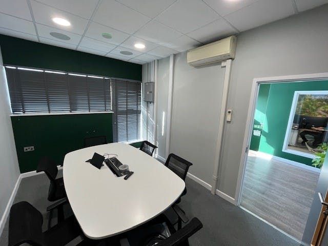 Property photo 3 of 8 Meeting Room