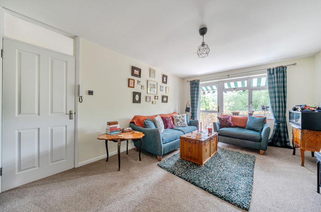 Property photo 2 of 21 1458593-4-6A0F2De...