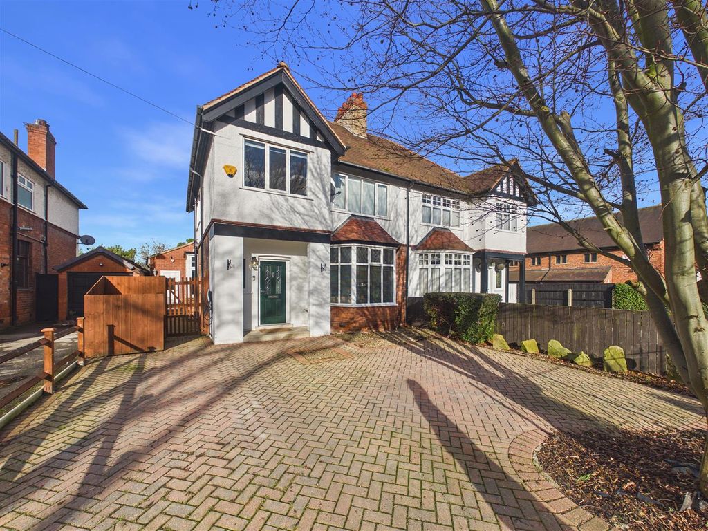 Property photo 1 of 17 Cam05451G0-Pr0102-Still015.Jpg