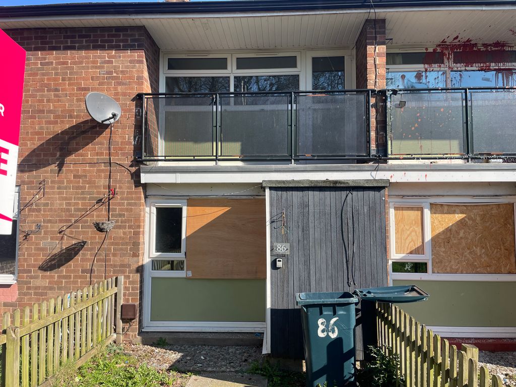 Property photo 1 of 5