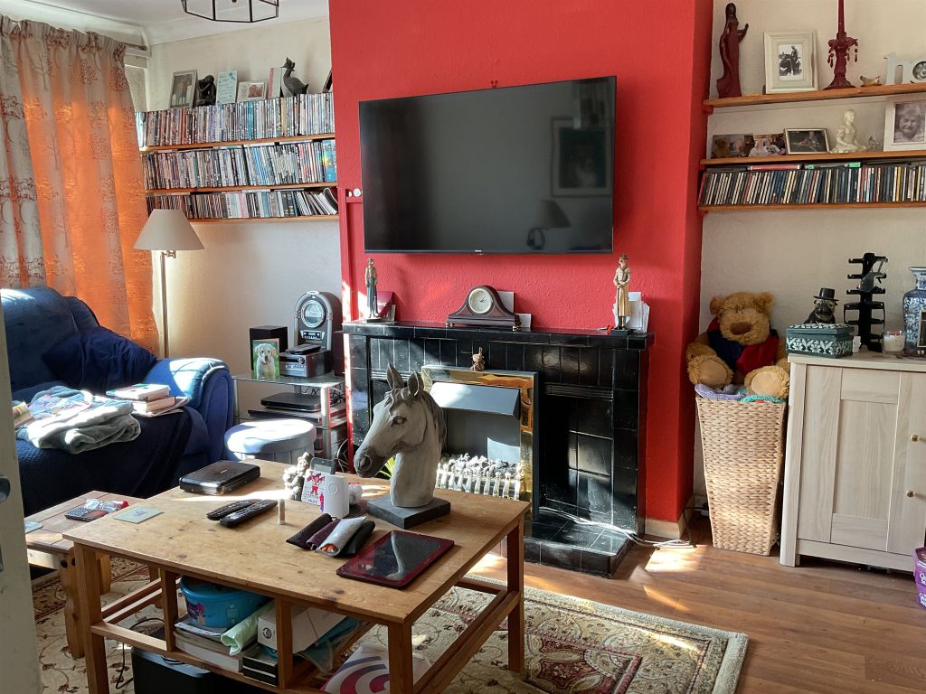 Property photo 3 of 9