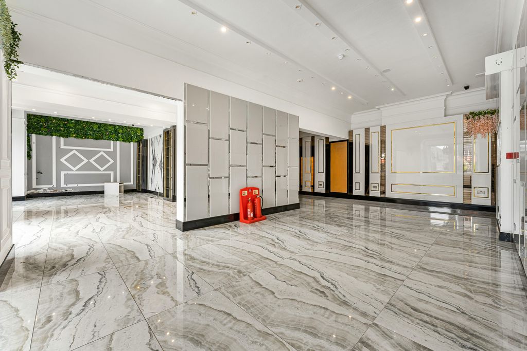 Property photo 3 of 31 41_27775.Jpg