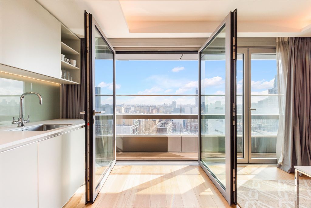 Property photo 2 of 12 Image